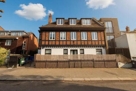 flat 4, 41 wenlock house.jpg