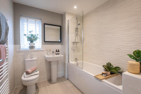 Albany Park - Linden - Phase 2 - Delphinium (Kingfisher) Bathroom