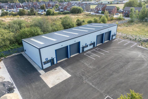 Light Industrial to rent in wombwell