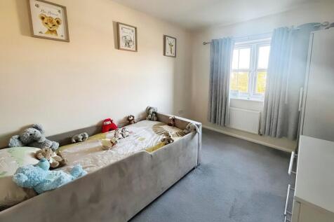 4092f54a-WhatsApp...