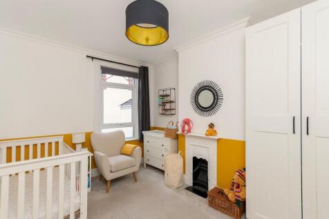 8V8ARD - Bedroom I.jpg