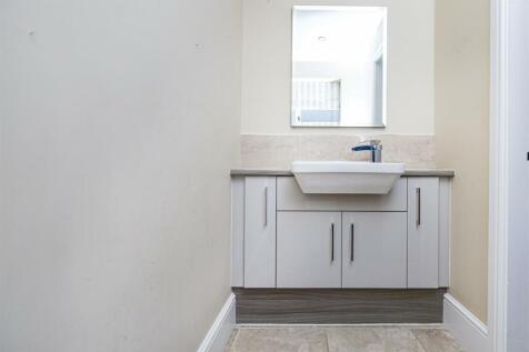 Bramleys Estate Agents - Beech Court - Farnley Tya