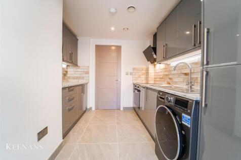 27 bed, 24 bath Block of Apartments in Manchester - Photo 49
