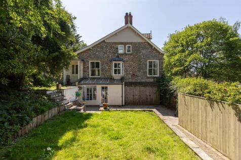 Undercliffe 1 External-9.jpg