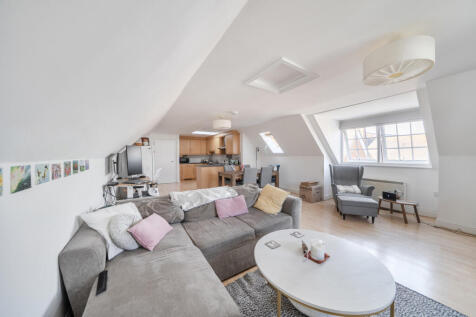 Reception/Kitchen