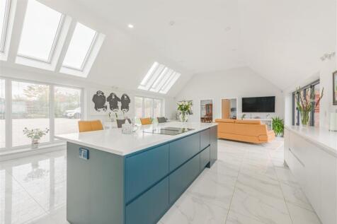 Serendipity, Station Road, Ibstock