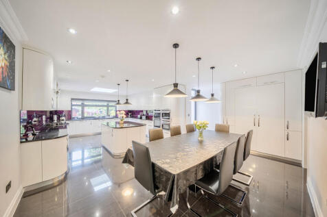 1358402-7-68e0138...