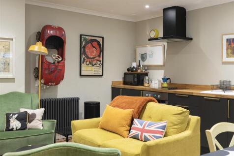 5 Daniel Street ph22 copy.jpg