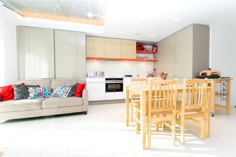 Kitchen/Dining Area