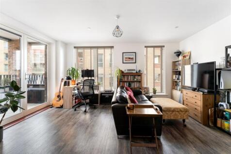 Clarkson Crescent, E17