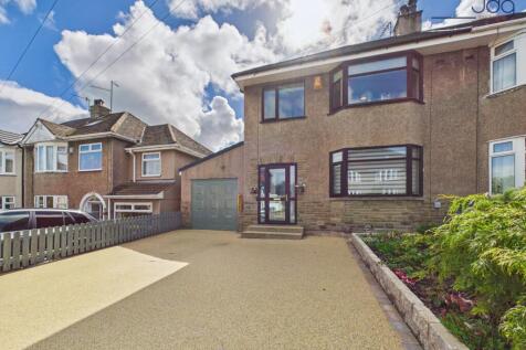 Welcome to Yealand Drive!