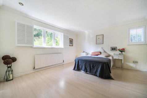 1334791-22-68a361...