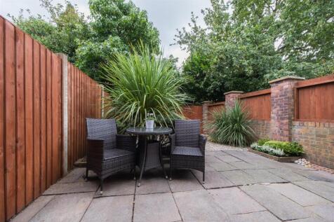 11 Brookfield Close-021.jpg