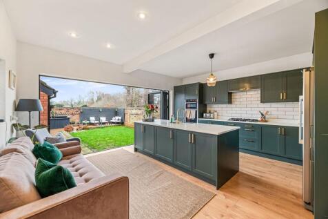 Kitchen/Dining/Family Room