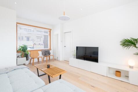 LIVING ROOM AGAIN