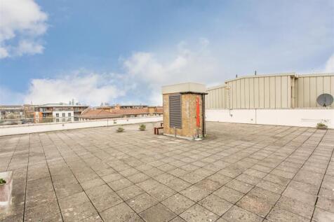 Bow Connection Roof Terrace