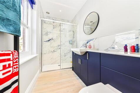 Bedroom Two En-Suite