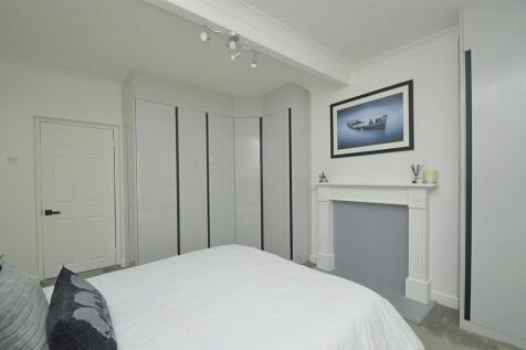 resizedBed1b.jpg