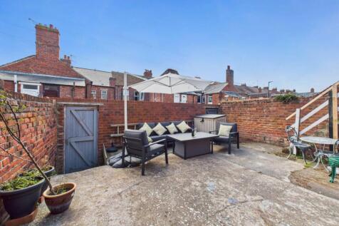 CAM02195G0-PR0088-STILL009