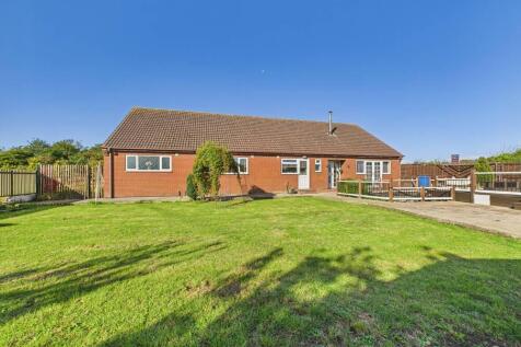 5 Bed Detached Bungalow with Land & Stables - For
