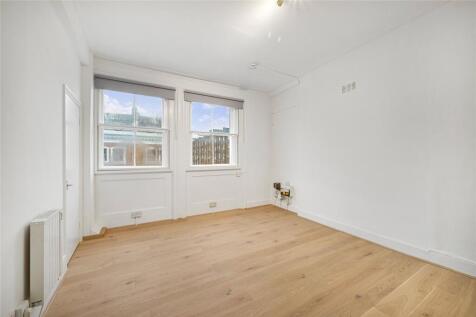 Studio Room