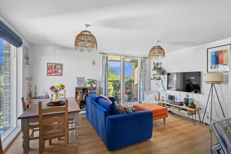 e8b51cc1bec3a5fd186f3cc38c62750f1c2bc1bd