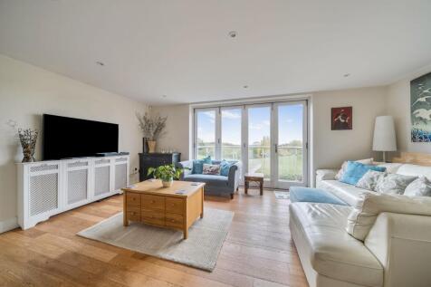 Living Room (3)