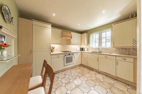 Kitchen (1)