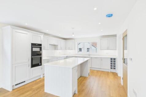 CAM01689G0-PR0453...