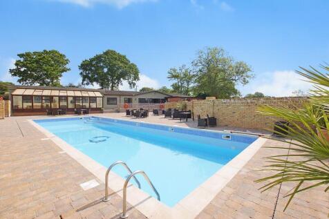 Outdoor Swimming Pool