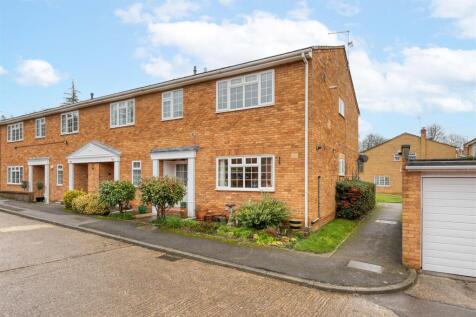 4 St Marys Close-11.jpg