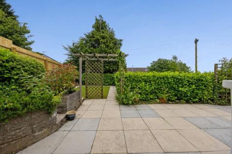 Garden (front)