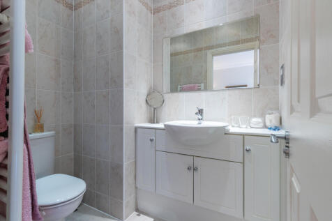 En Suite Shower R...