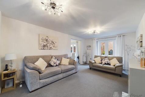 EweMove - Sycamore Drive - Lounge