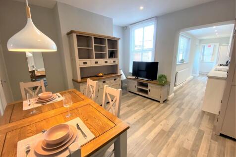 2 Bedroom Semi-Detached in NG2 2EF