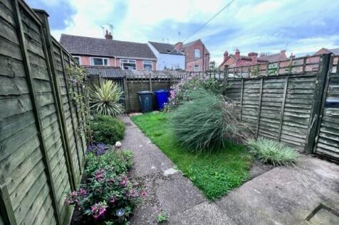 12 Traf garden.jpg
