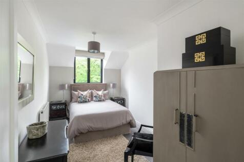 Juniper Stables internals.jpg