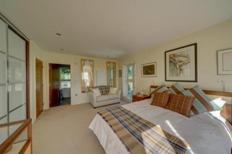 48a Worcester Rd (13