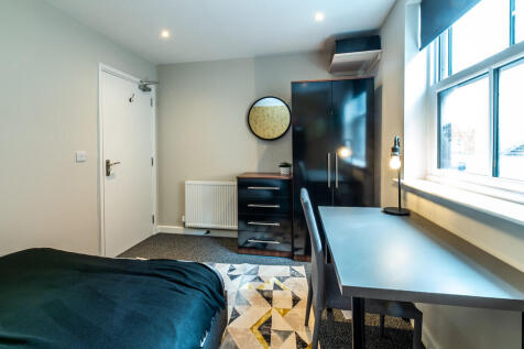 The Maze apt 5-00...