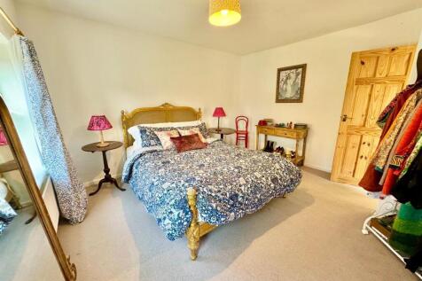 PHOTO-2025-04-07-19-38-15 (24).jpg