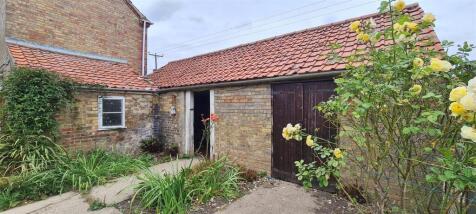 Indoor Kennels and Store.jpg