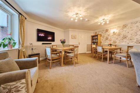 Owners Lounge (2).jpg