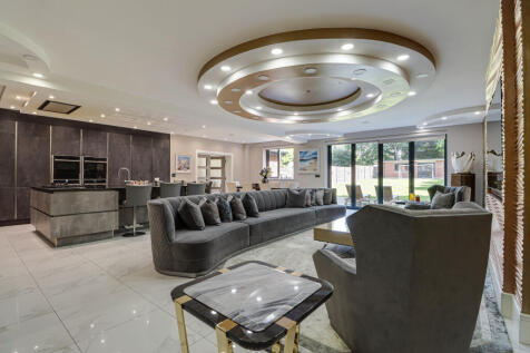 Kitchen/Dining/Family Room