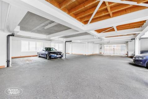 Flat 5 Harrington Court-12.jpg