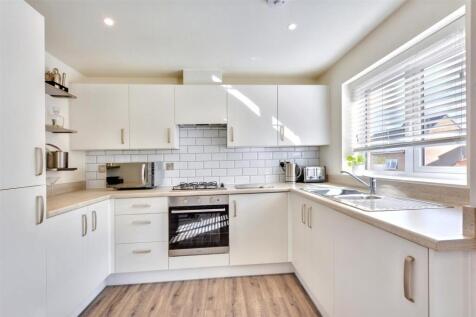 Kitchen_1.jpeg