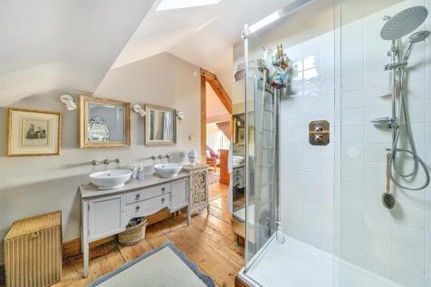 Principal Bedroom Suite