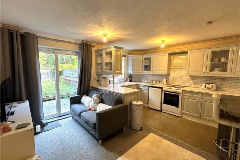Living Room/Kitchen