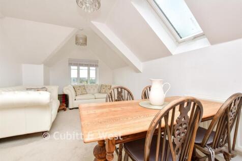 Kitchen / Living Room
