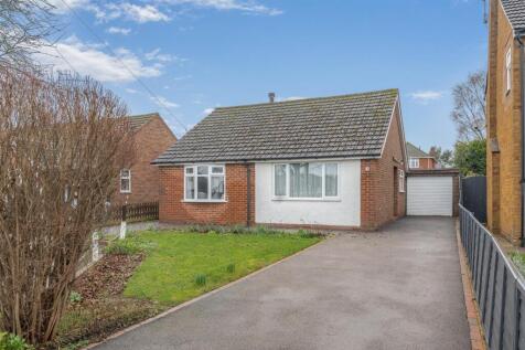 14 Elmscote Road, Banbury-1.jpg