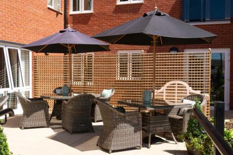 Lido Grange- Terrace.jpg